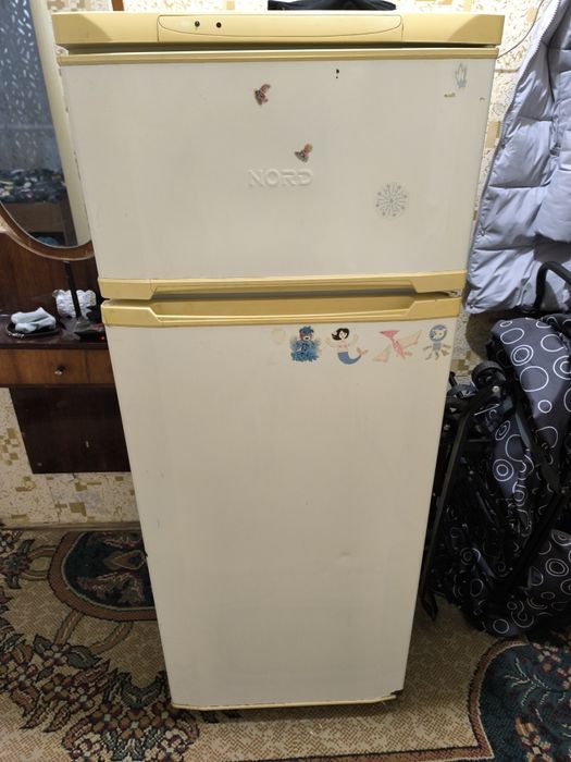 Продам холодильник рабочий