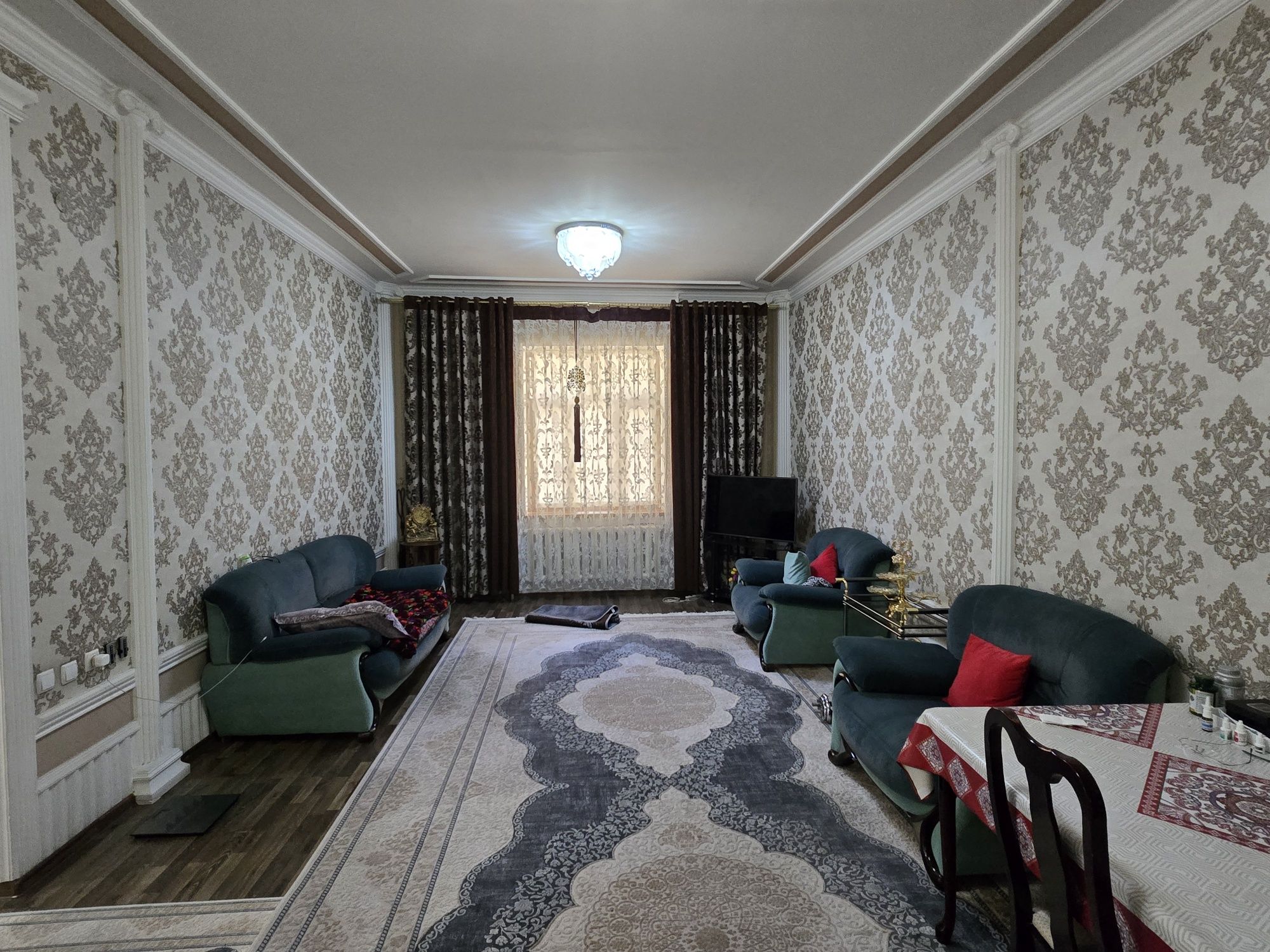 Дом в центре Самарканда в районе Фрунзе ул.Лутфий