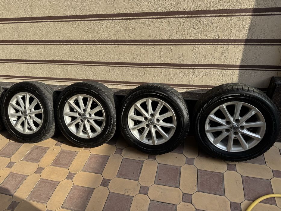 Диски с шиной Camry r16