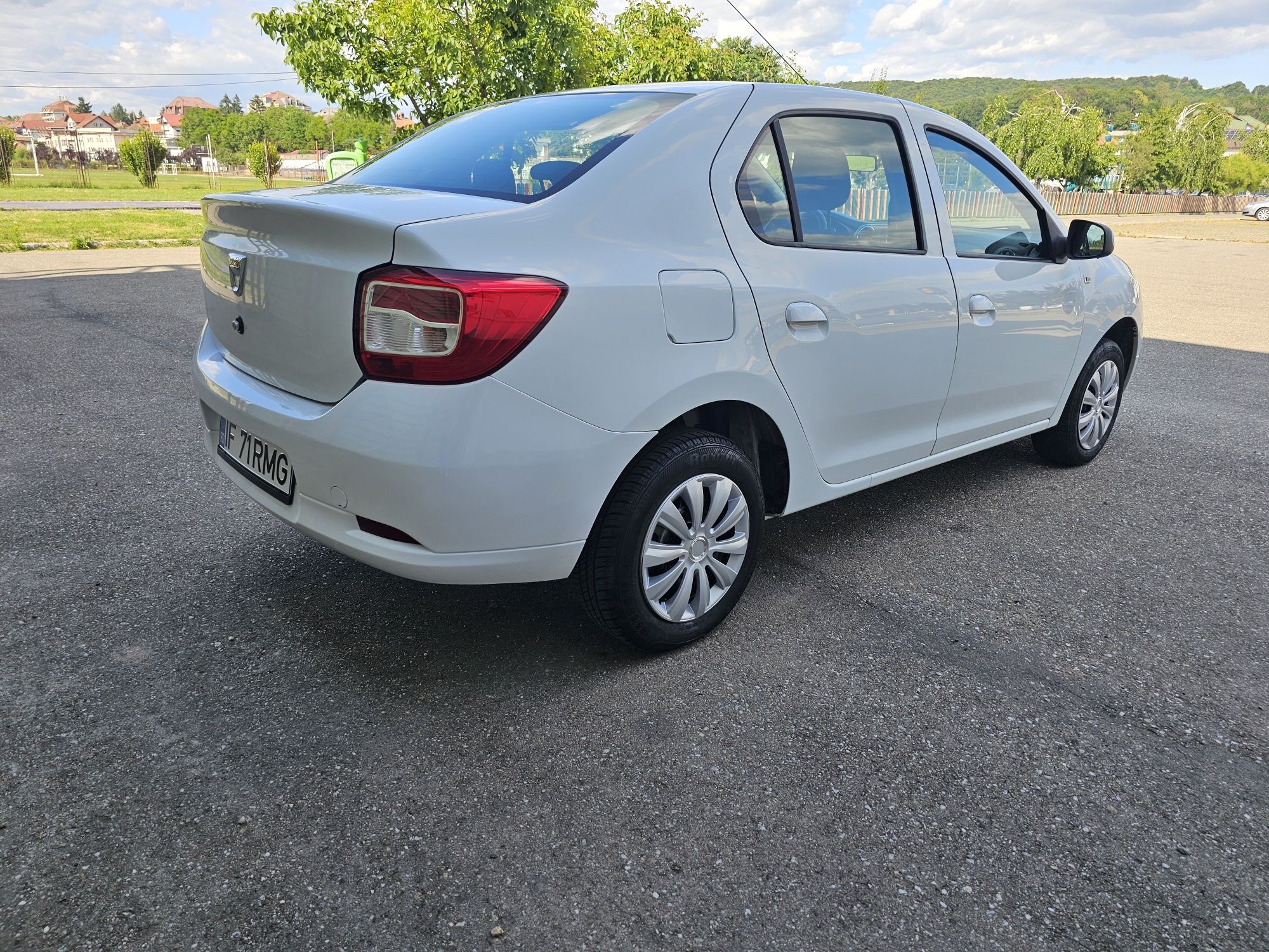 Dacia Logan Benzina 2015 Tva deductibil