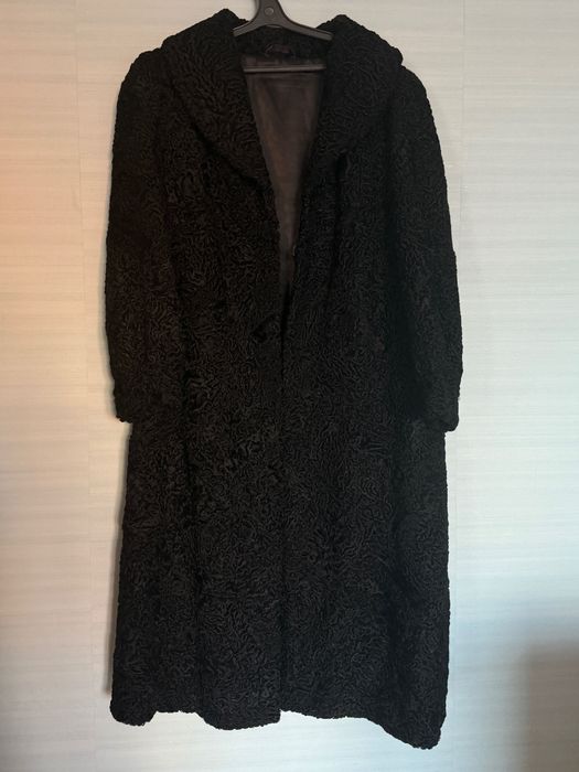 Шуба каракуль черная