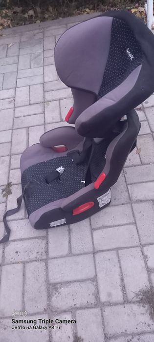Продам автомобильное креслр детское