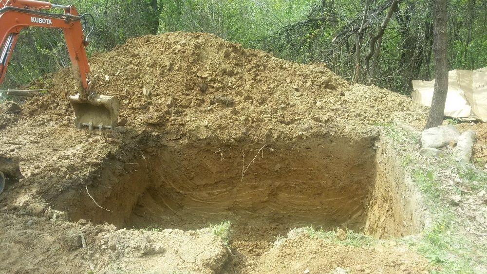 Изкопи с мини багер и транспортни услуги със самосвал до 3,5т