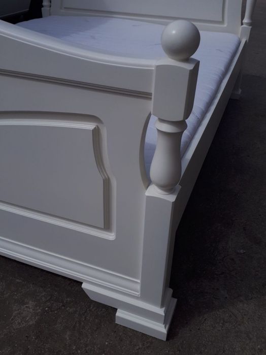 Pat din lemn masiv 1,6l× 200L