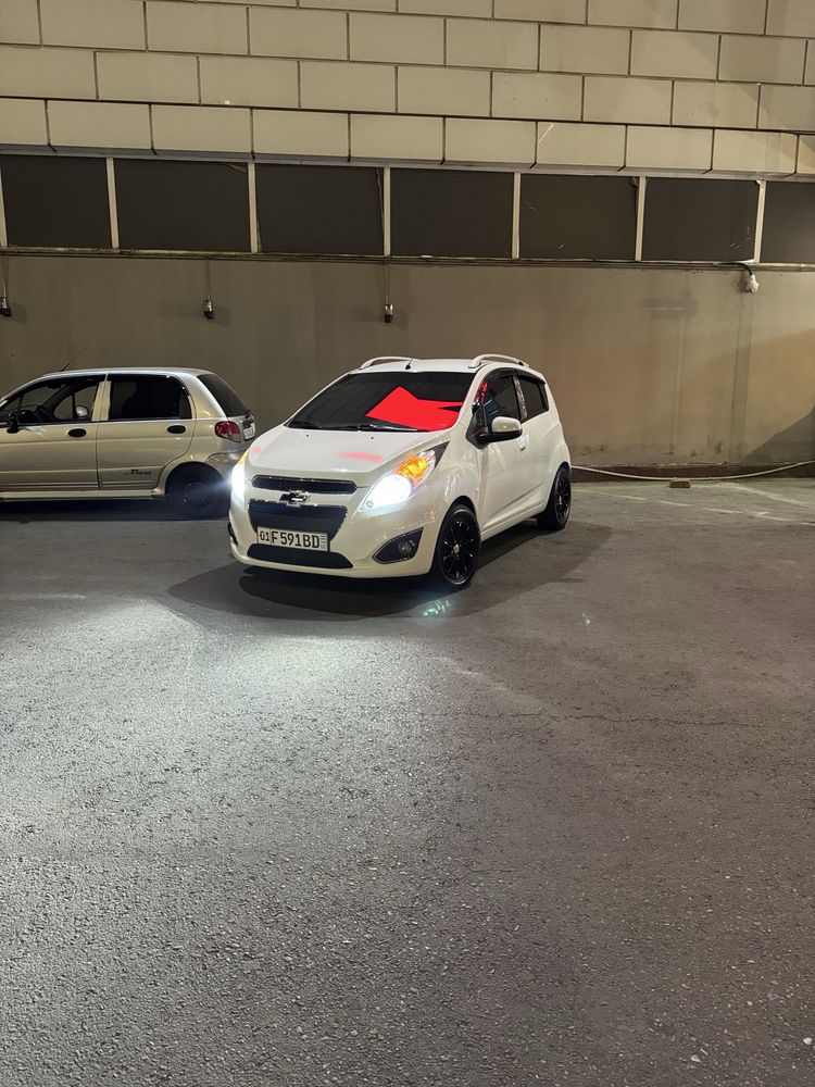 Продам спарк автомат 2018г
