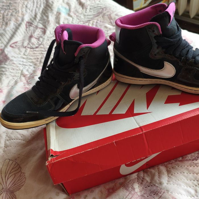 Дамски кецове Nike