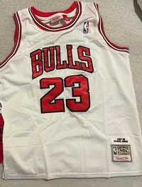 Vand maiou NBA Chicago Bulls, nou si nepurtat, marimea L, cu eticheta