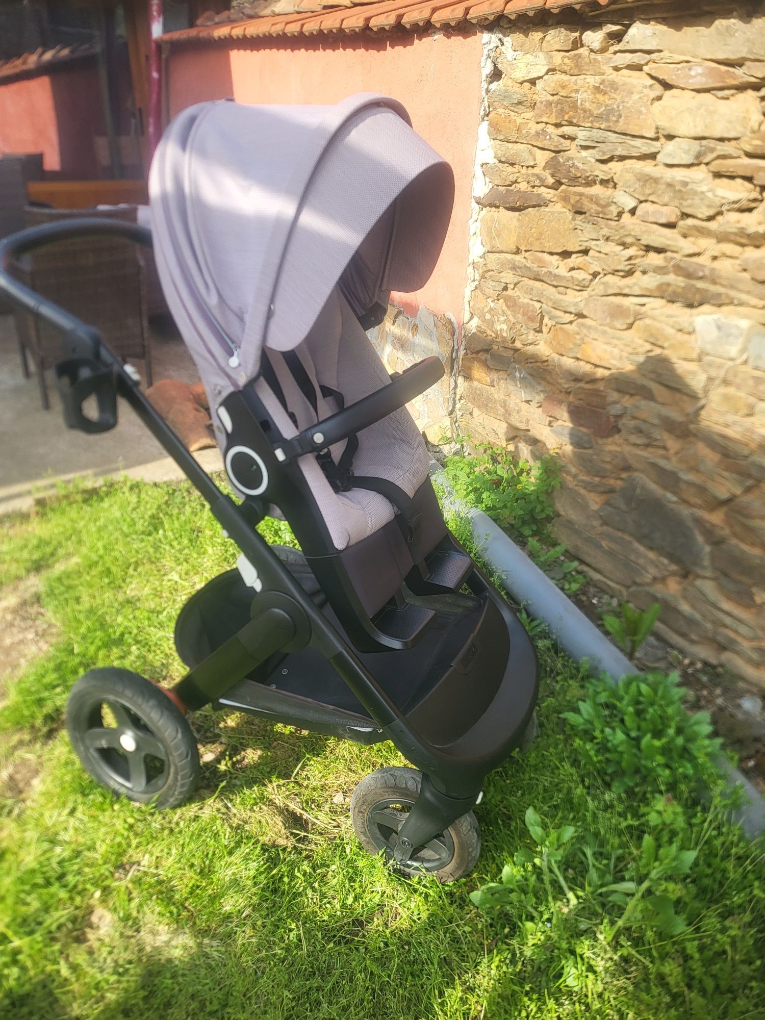 Бебешка количка Stokke trailz + ПОДАРЪК КОШАРА ЗА СПАНЕ