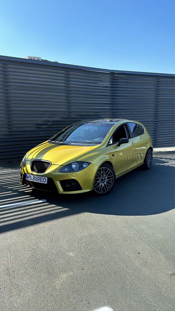 Seat Leon.