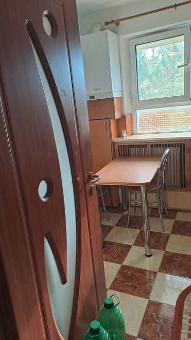 Apartament 3 camere de vanzare