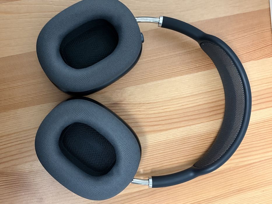 Airpods Max Usb C  as new