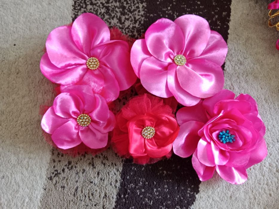 Продам брошки для одежды