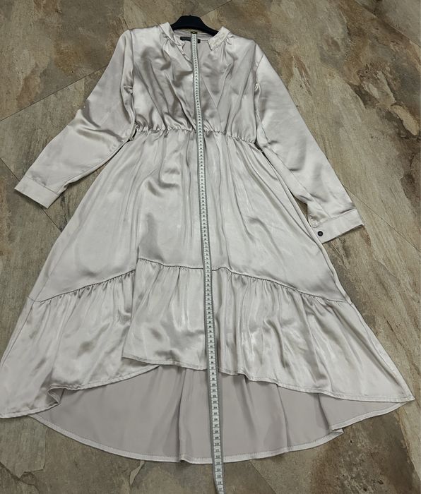 Rochie din tafta /saten culoare nude