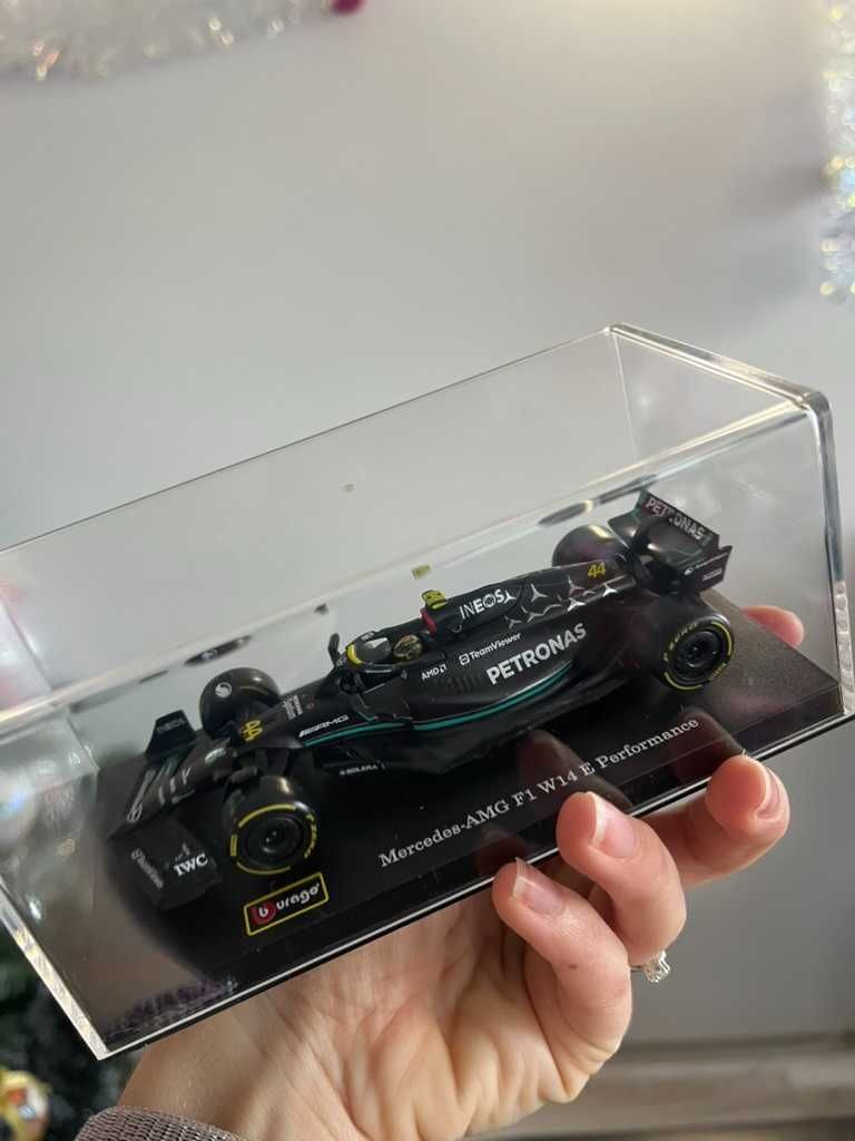 Количка Mercedes AMG Petronas F1 2023 W14 - Lewis Hamilton