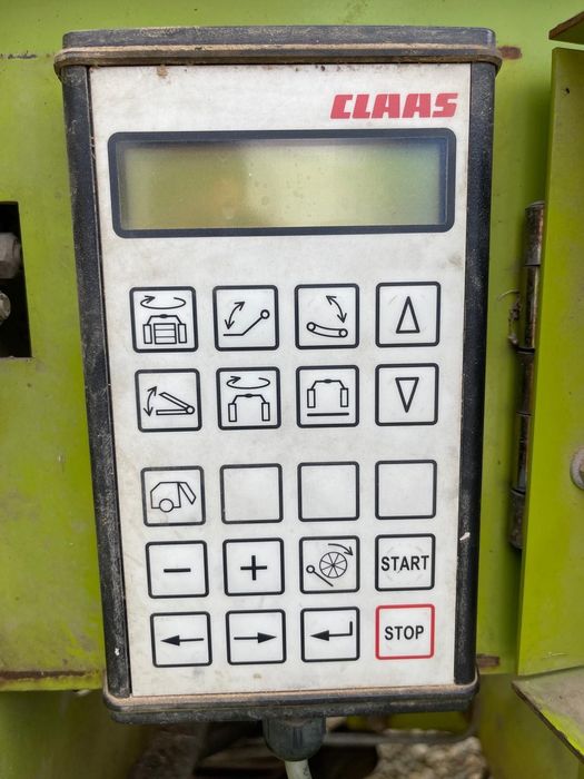 Vând sau schimb balotiera cu infoliator