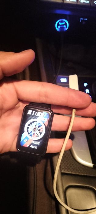 Huawei watch сатылады срочно