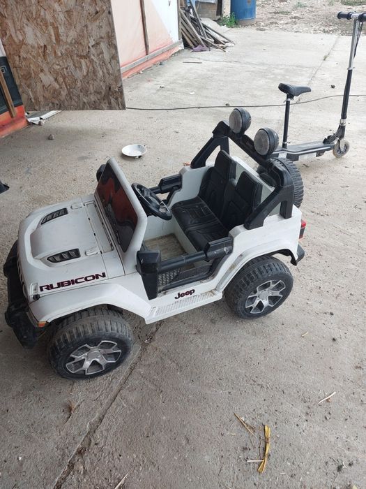 Masinuta și trotineta electrice