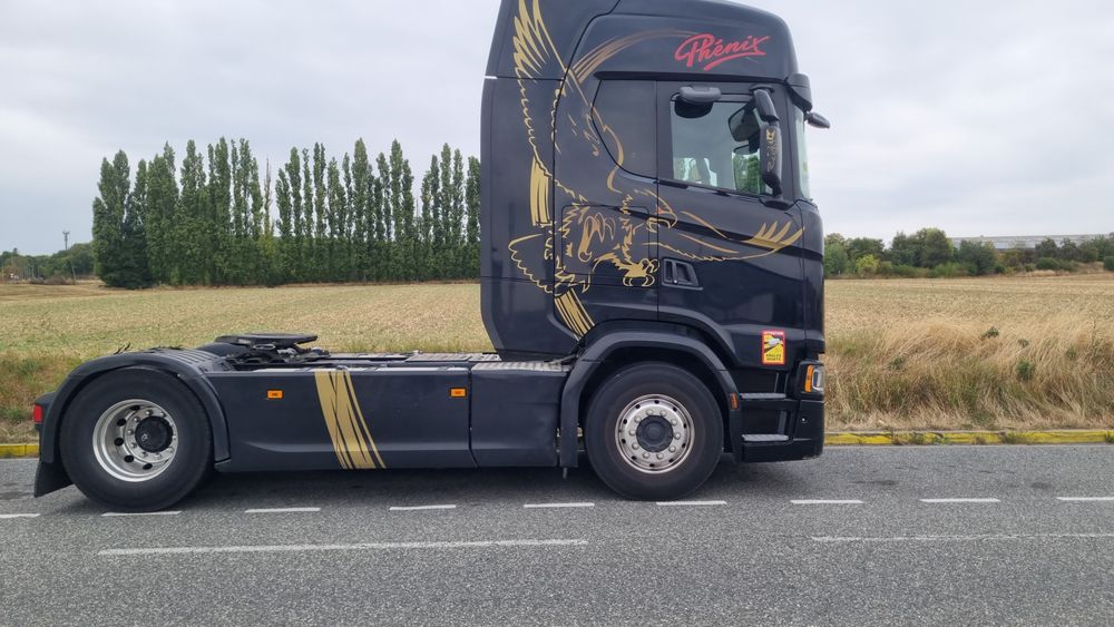 Cap tractor Scania S 500