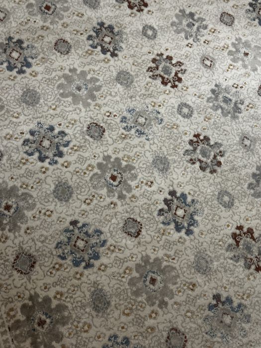 Продам ковер шестяной большой красивый