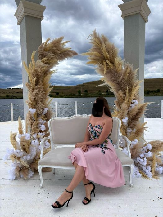 Rochie roz pudră