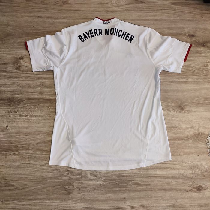 Tricou Adidas Bayern Munchen 2010-2011 Deplasare Mărimea XL