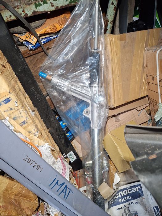 Нова рейка за Мерцедес Спринтер 905 903 Хидравлична рейка