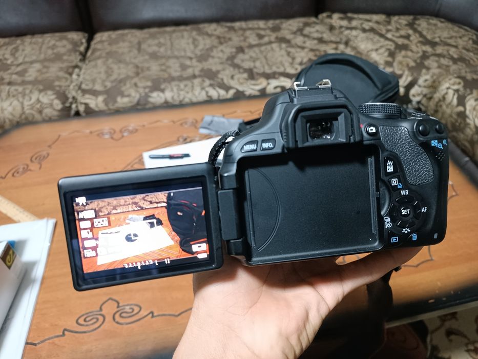 Fotoaparat Canon 600D