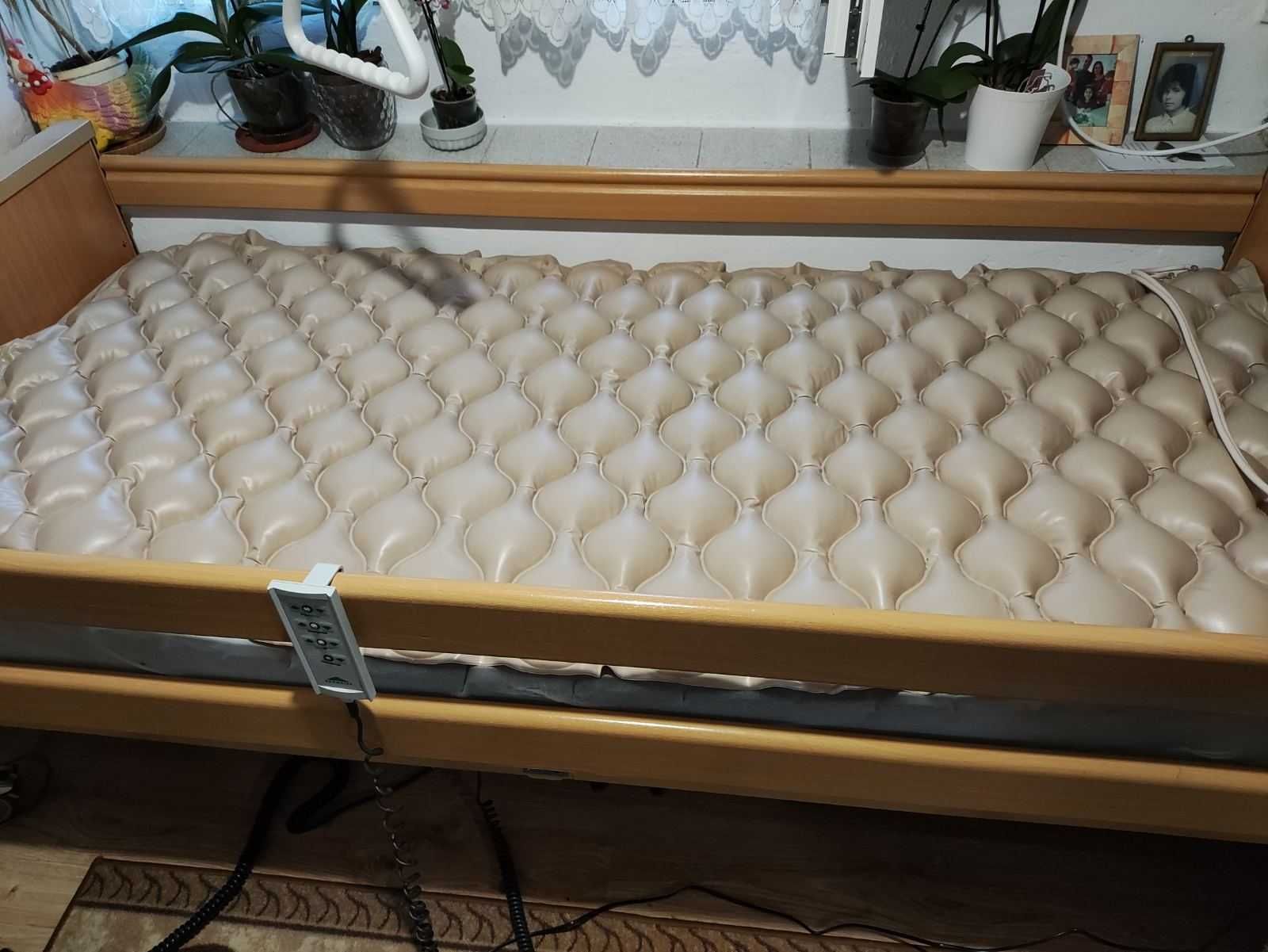 Немско електрическо болнично легло