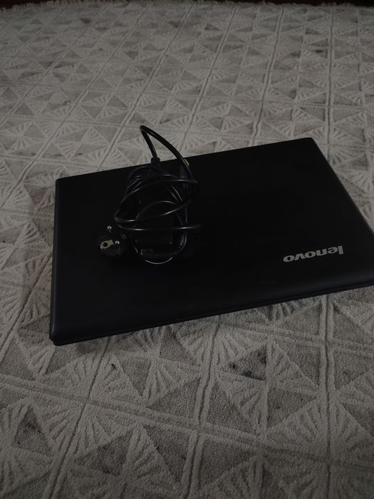 продам ноутбук Lenovo офисный в рабочем состоянии