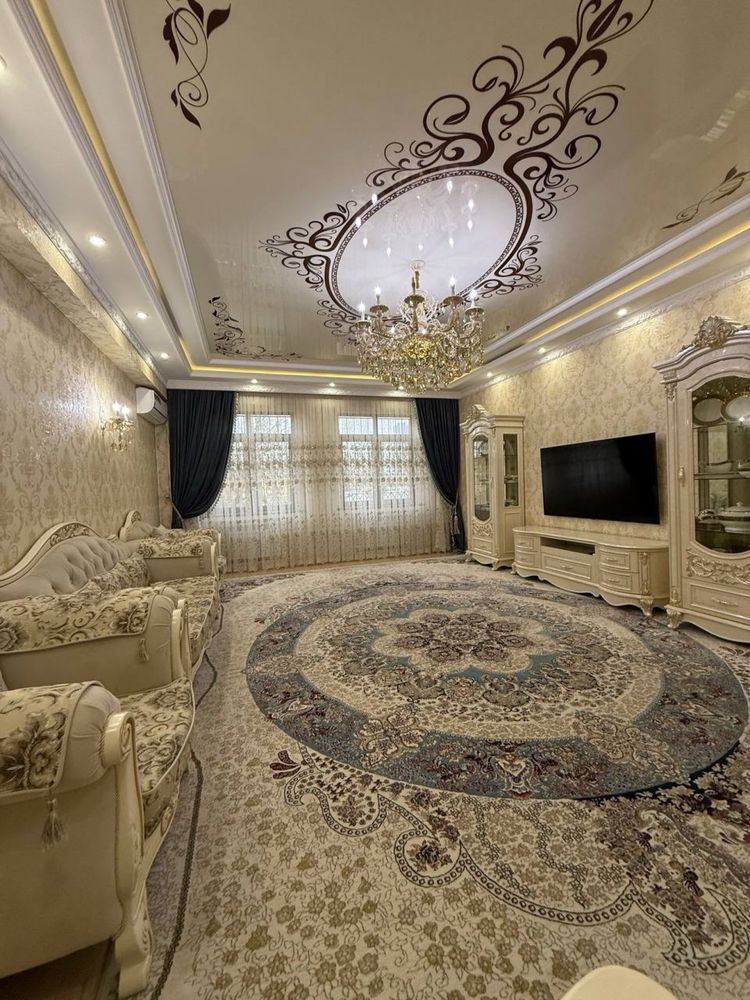 Яккасарой новастройка 3 ком 122 кв