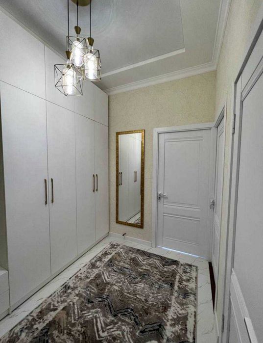 Shayxontohur  2/3/9 67 m2 Tinchlik metro