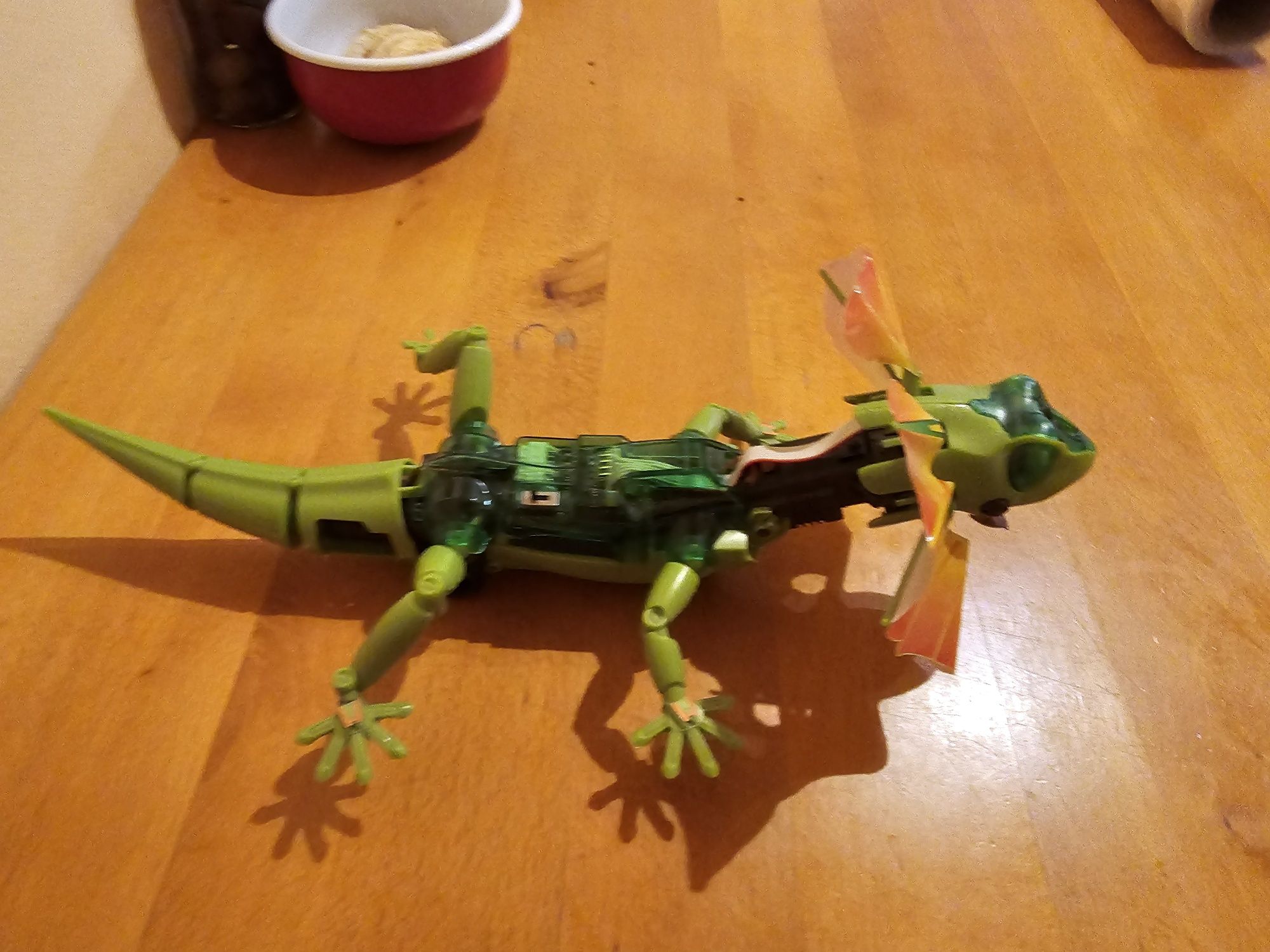 King Lizard Robot - jucărie cu baterii si senzor