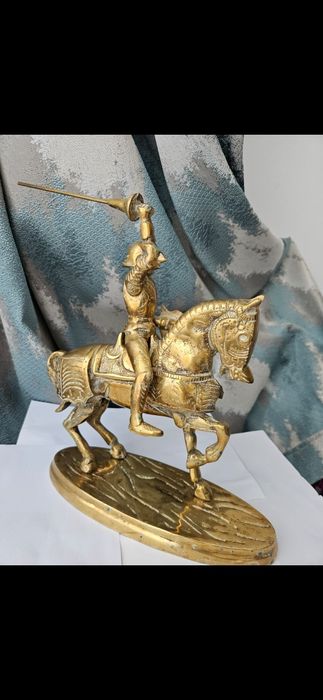 Cavaler din bronz !