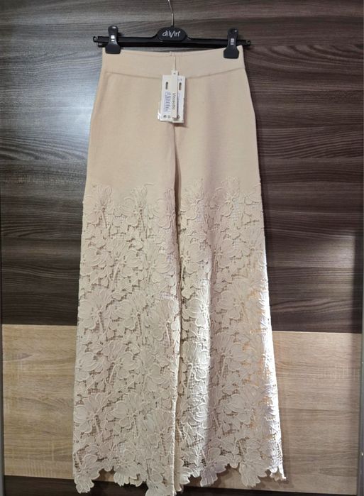 Комплект цвят шампанско акцент дантела