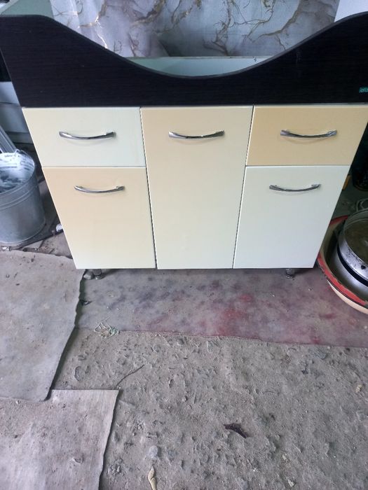 Тумбочка раковиной