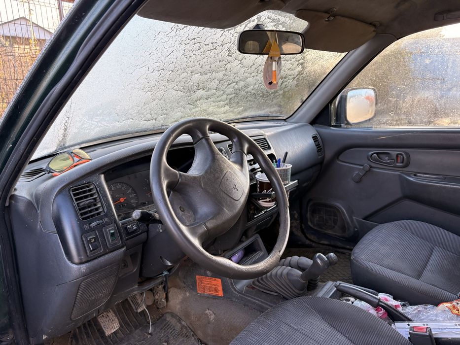 Vând Mitsubishi L200