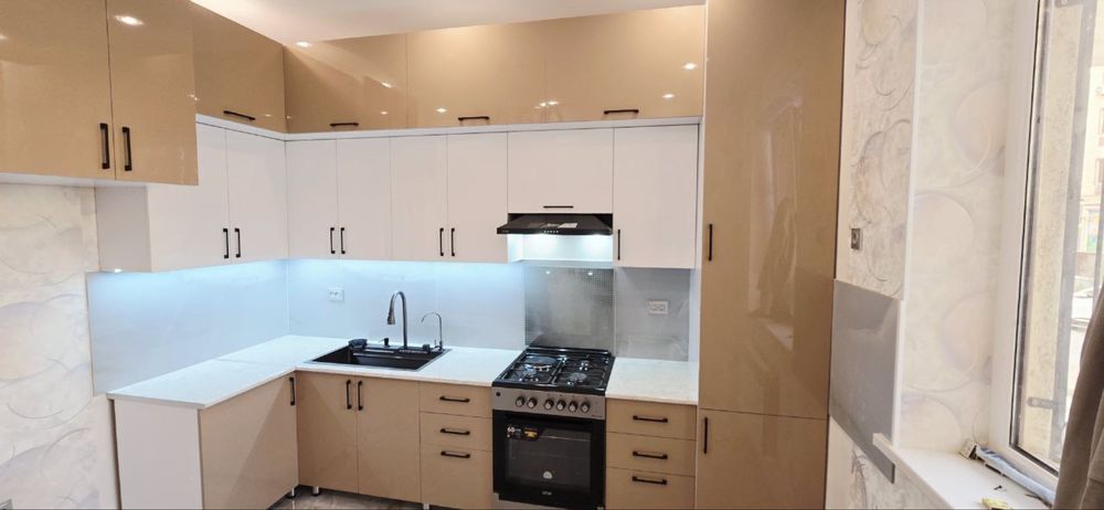 Zamonaviy oshxona mebellari buyurtma asosida o’lchash va yasash