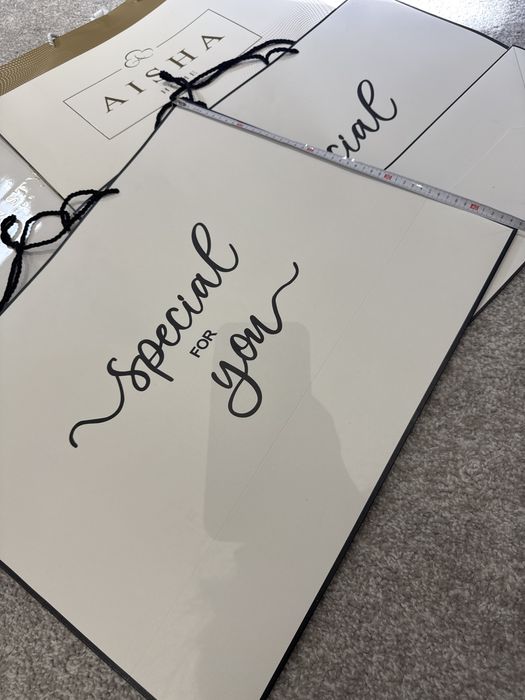 3большие(55*46см)6средние(30*25см)3маленкие(23*17см.)подарочные пакеты