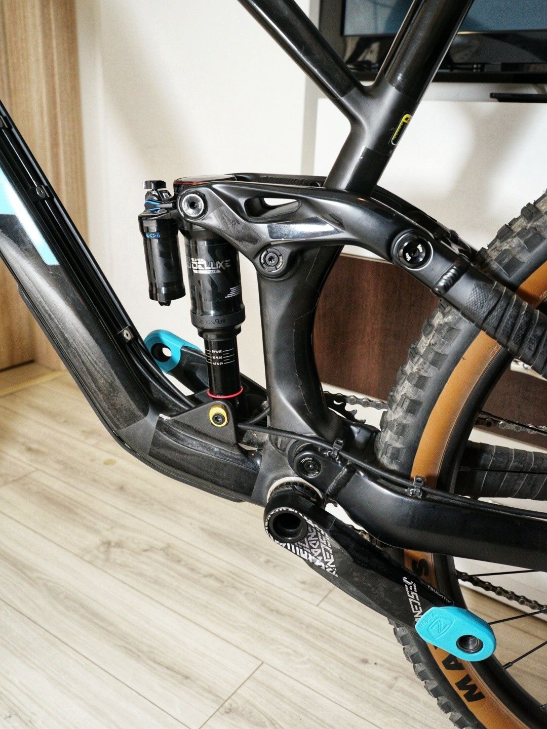 Bicicleta Full Suspension Enduro GT Sensor Elite Expert