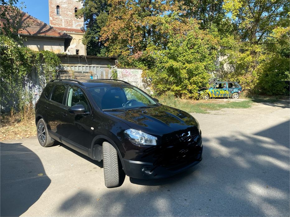 Nissan Qashqai+2