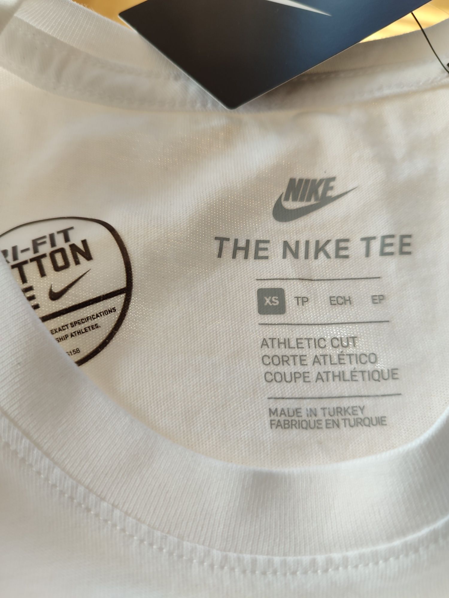 Тениска Nike  / Найк / S / XS