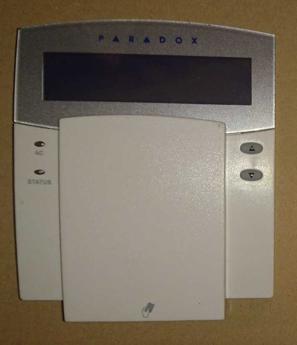 СОТ клавиатура Paradox K641 R с четец аларма Парадокс EVO