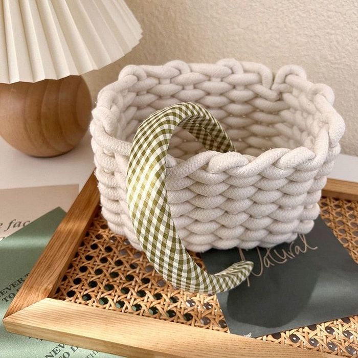 Корзинка плетеная