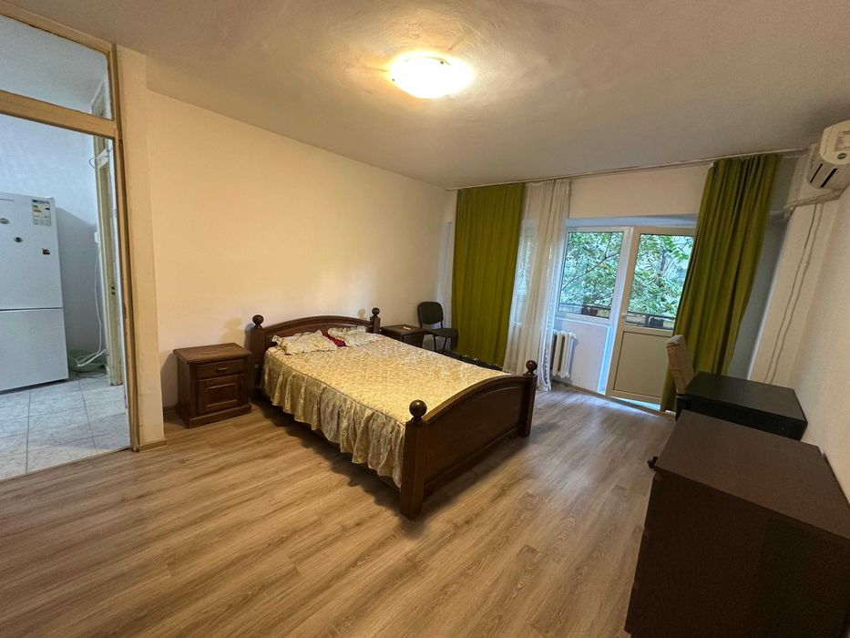 Garsonieră decomandată Militari 41mp (cu balcon) PROPRIETAR