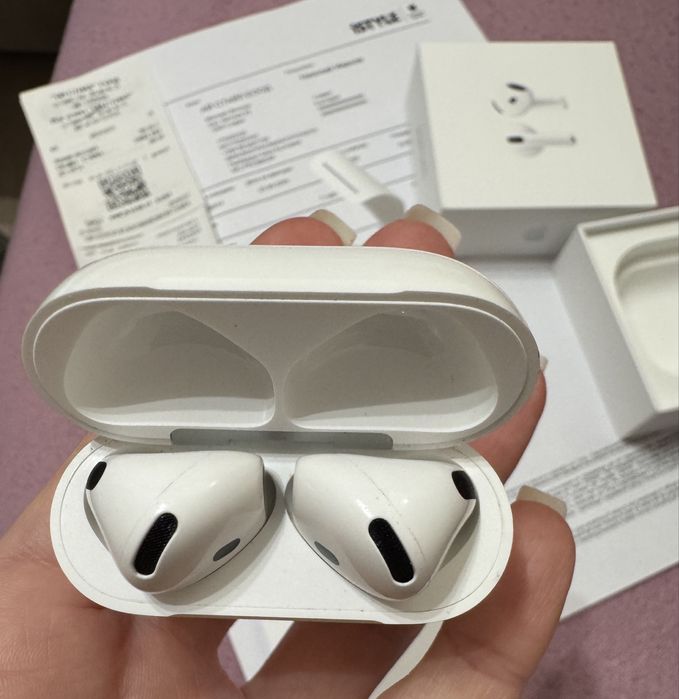 Apple AirPods 4 в гаранция