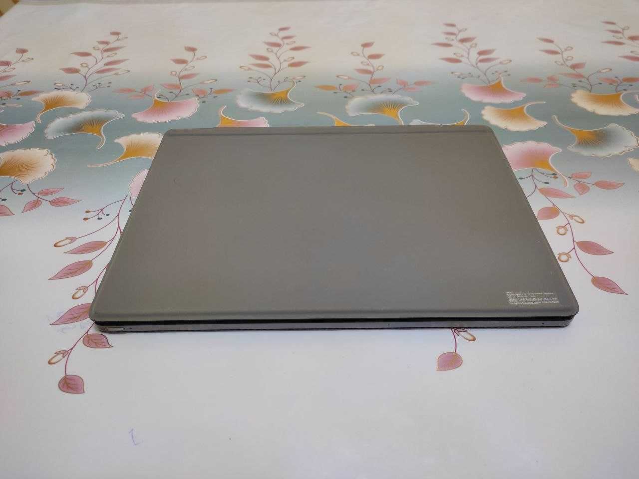 Dell 2in1 i5-8365u 8/256 noutbuk