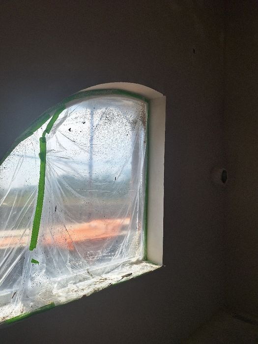 Servicii profesionale glet mecanizat și vopsitorii