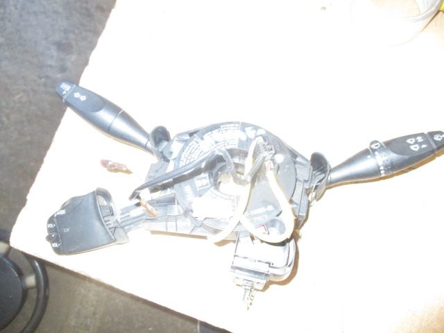 Maneta semnalizare stergatoare banda spira airbag Ford Mondeo MK3