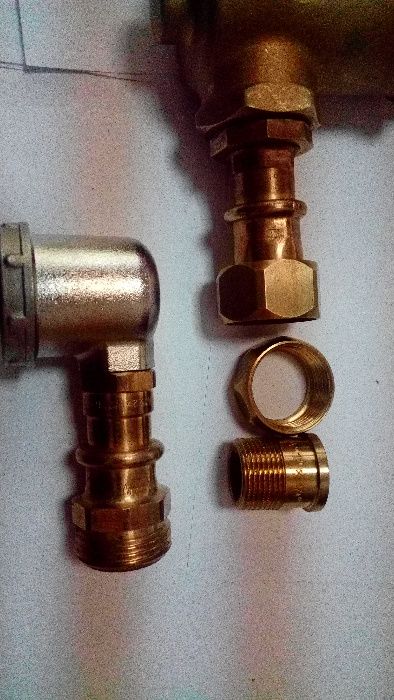 Деаератор Spirotech и Oбезвъздушител