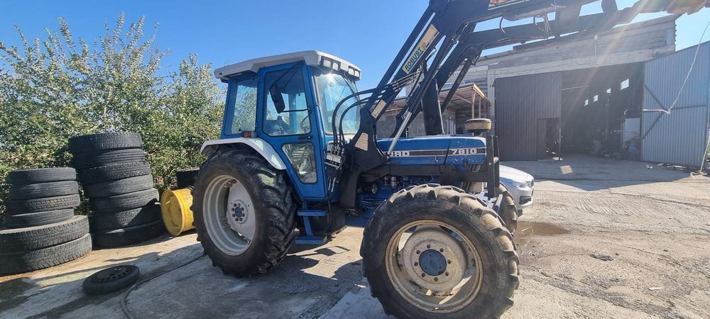 Ford 7810 cu încărcător